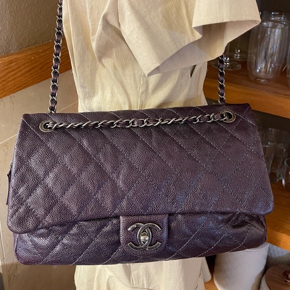 ❌SOLD❌💯Authentic Chanel XL Flap Iridescent Caviar - Picture 15 of 16